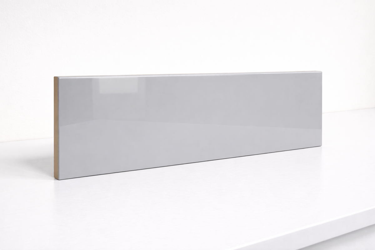 Gloss Plinth & PVC Plinth Sealing Strip 18mm Panel-Made 2 Measure